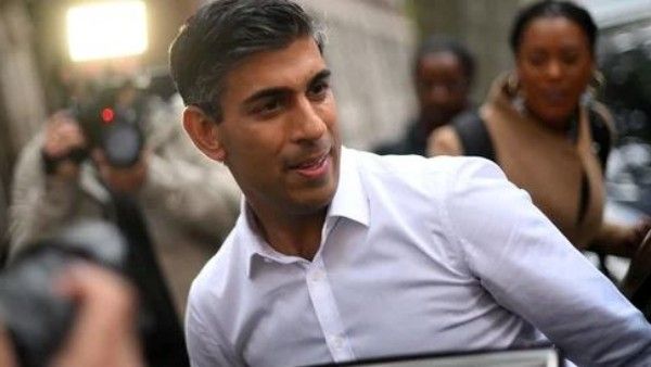 rishi sunak ప్రస్థానం: వెయిటర్ నుంచి బ్రిటన్ ప్రధాని వరకు, అంచెలంచెలుగా
