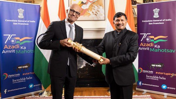 Satya Nadella : యూఎస్ లో పద్మభూషణ్ అవార్డు తీసుకున్న సత్యనాదెళ్ల-జనవరిలో భారత్ కు