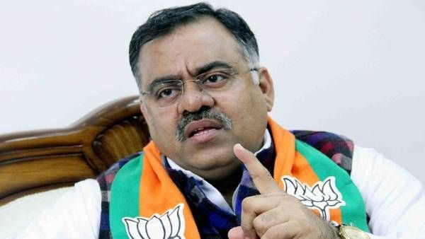 బీజేపీలోకి బూర నర్సయ్య గౌడ్?: తెలియదంటూ తరుణ్ ఛుగ్ ఆసక్తికర వ్యాఖ్యలు