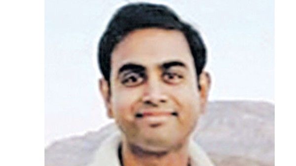 అమెరికాలో టెక్కింగ్‌.. 200 అడుగుల ఎత్తునుంచి పడి తెలుగు టెక్కీ మృతి