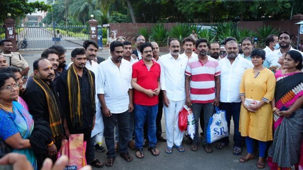 వైజాగ్ జైలు నుంచి జనసేన నేతల రిలీజ్-హైకోర్టు బెయిల్ తో విడుదల-ఘనస్వాగతం