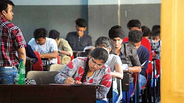అలర్ట్: ఏపీపీఎస్సీ గ్రూప్-1 ప్రిలిమినరీ పరీక్ష తేదీ మార్పు