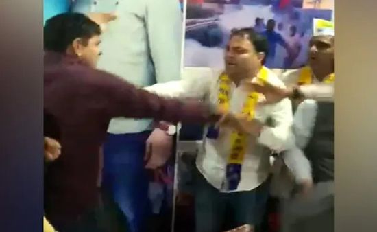 కొలంబియాలో విమాన ప్రమాదం, 8 మంది మృతి