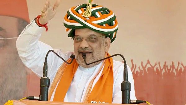 గుజరాత్ ప్రచారంలో గోద్రా అల్లర్ల ప్రస్తావన-2002లోనే గుణపాఠం చెప్పామన్న అమిత్ షా...