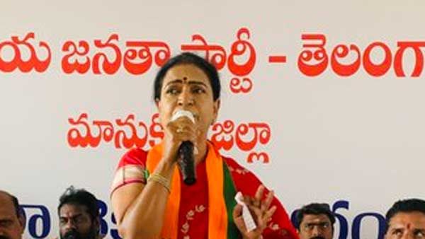 ఫామ్ హౌజ్ ఫైల్స్ కుట్రదారుడు కేసీఆరే.. సిట్ విచారణపై డీకే అరుణ లాజికల్ ప్రశ్నలు!!