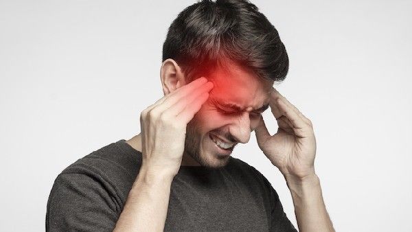 health tips: భరించలేని తలనొప్పితో బాధపడుతున్నారా? మందులకు బదులు ఈ చిన్నచిట్కాలు ట్రై చెయ్యండి!!