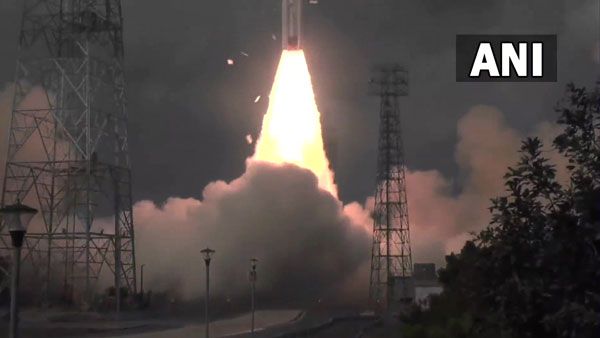 ఇస్రో అమ్ముల పొదిలో కొత్త అస్త్రం - విజయవంతంగా నింగిలోకి