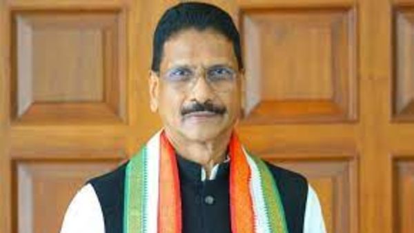 రివర్స్ షాక్: కాంగ్రెస్ నుంచి మర్రి శశిధర్ రెడ్డి బహిష్కరణ, ఆరేళ్లపాటు..