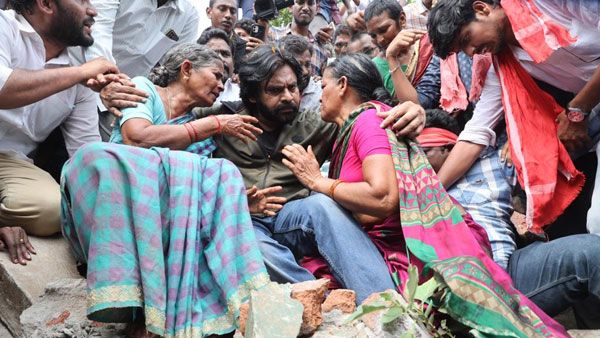 ఇప్పటానికి పవన్ మరో సాయం-ఇళ్లు కూలిన వారికి లక్ష చొప్పున నగదు-త్వరలో మరో టూర్