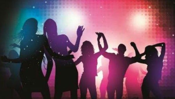 రౌడీషీట్ ఎత్తేసిన ఆనందం.. రౌడీ షీటర్లతో కలిసి రేవ్ పార్టీ.. అశ్లీలనృత్యాలు; 48మంది అరెస్ట్!!