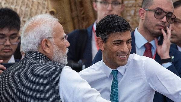 భారతీయులకు గిఫ్ట్ ప్రకటించిన బ్రిటన్ ప్రధాని రిషి సునాక్ - మోదీని కలిసిన వెంటనే..!!