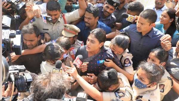 ప్రతిఘటనకు కేరాఫ్ వరంగల్; చిరంజీవి నుండి వైఎస్ షర్మిల వరకు దాడులపై ఆసక్తికర చర్చ!!