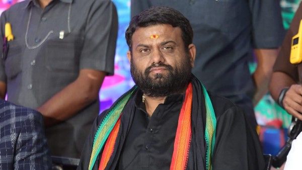 పైలట్ రోహిత్ రెడ్డిని 7 గంటలపాటు ప్రశ్నించిన ఈడీ: ఎమ్మెల్యే ఆశ్చర్యం, 27న మళ్లీ హాజరు