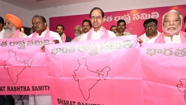 year ender 2022: దేశ రాజకీయాల్లోకి గులాబీబాస్ కేసీఆర్ ఎంట్రీ.. మొదలైన బీఆర్ఎస్ ప్రస్థానం!!