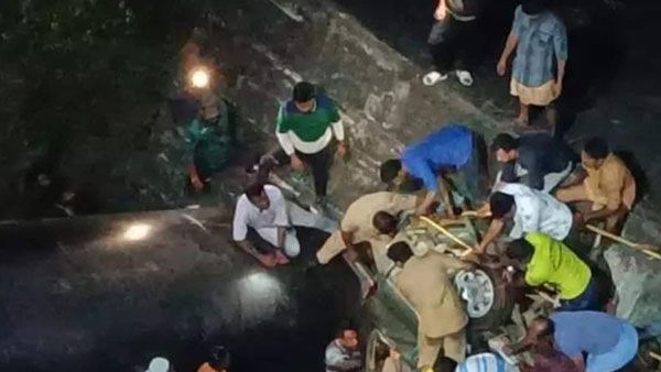 Sabarimala: కారు లోయలోపడి 8 మంది అయ్యప్ప భక్తులు మృతి, స్వామి దర్శనం చేసుకుని!