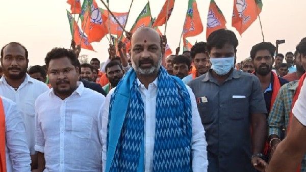 ఆదిలాబాద్, నిర్మల్ జిల్లాలో తిరుగుతున్న పులి బండి సంజయ్; వేట షురూ!!