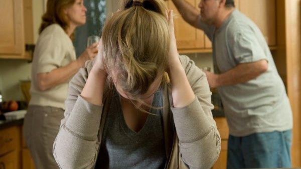 కుటుంబ సభ్యులమధ్య గొడవలుంటే ఇలా చేయండి