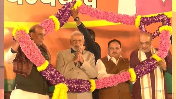 గుజరాత్‌లో 37 ఏళ్ల కాంగ్రెస్ రికార్డును బద్దలు కొట్టిన బీజేపీ: దేశంలో రెండో పార్టీగా..!