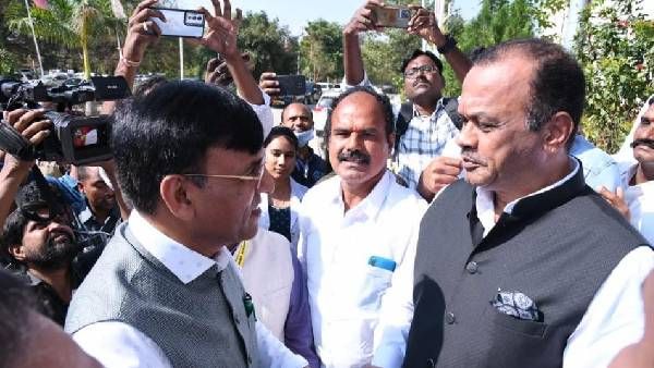 కేంద్రమంత్రితో కోమటిరెడ్డి వెంకటరెడ్డి ``ప్రత్యేక`` భేటీ..!!