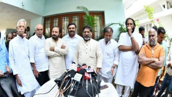 పార్లమెంట్ లో రేవంత్ పోరాటం.!రేవంత్ పై టీపిసిసి నేతల పోరాటం.!రంజుగా టీ కాంగీ రాజకీయం.!