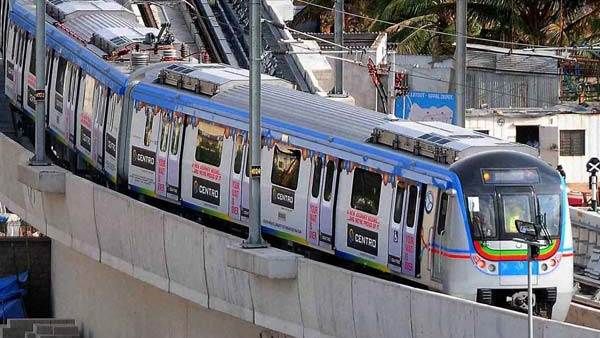 Metro: జనవరి ఒకటో తేదీ అర్ధ రాత్రి 2 గంటల వరకు మెట్రో సేవలు