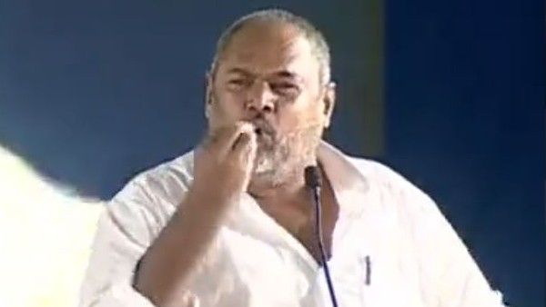 జగన్‌కు దండం పెట్టిన ఆర్ నారాయణ మూర్తి..!!