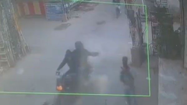 Girl: అమ్మాయి మీద యాసిడ్ దాడి, సీసీటీవీల్లో ?, టైమ్ చూసి, ముగ్గురు కిరాతకులు అందర్, ఏం జరిగింది ?