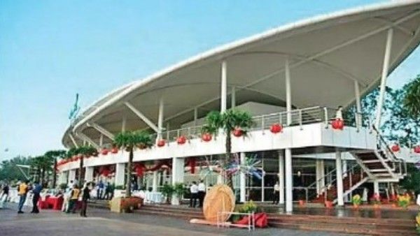 నీరా కేఫ్‌కు ఆ పేరు పెడతారా?: బ్రాహ్మణ సంఘాల ఫైర్, మంత్రి వివరణ ఇదే