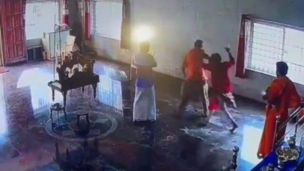 ఘోరం: ఆలయంలో మహిళపై దాడి, జుట్టుపట్టి ఈడ్చిబయటపడేశారు