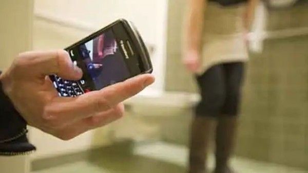 Photos: అమ్మాయిల ఫోటోలు మార్ఫింగ్ చేసి ఏం చేస్తున్నాడంటే ?. క్లైమాక్స్ వస్తుంది !