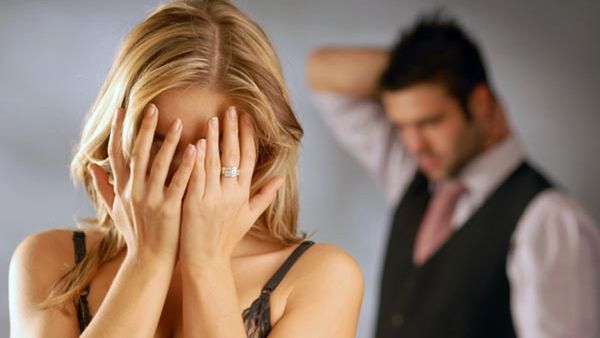 Lady: మైనర్ అబ్బాయిని రేప్ చేసి స్వర్గం చూపించింది, భర్తను వదిలేసి రుచి మరిగిన కుర్రాడితో జంప్!