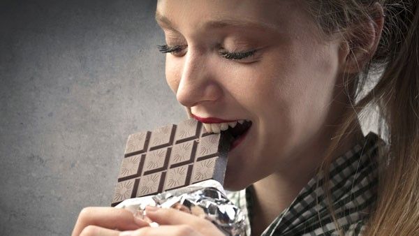 Chocolate Benefites: చాక్లెట్లు తెగ తింటున్నారా.. అయితే ఈ వార్త మీ కోసమే..