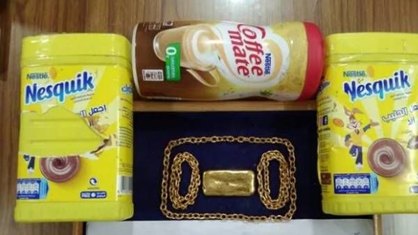 Gold: చాక్లెట్ పౌడర్‍లో బంగారం పౌడర్.. ఎలా దొరికిపోయాడంటే..!