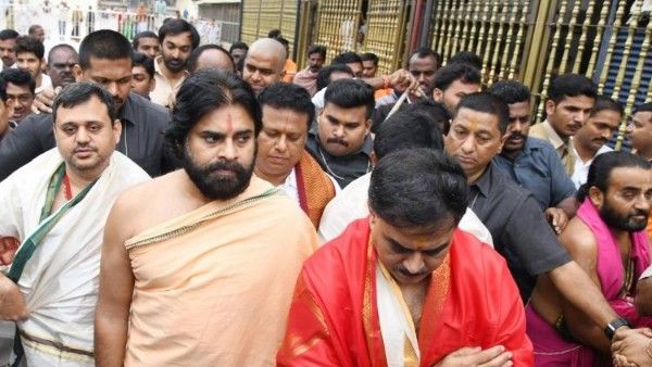 ఇంద్రీకీలాద్రికి పవన్ కల్యాణ్ - పార్టీలో ముఖ్య నేత చేరిక..!?