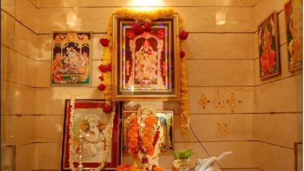 vastu tips: ఇంట్లో, పూజగదిలో విగ్రహాలు పెడుతున్నారా? అయితే ఈ పొరబాట్లు చెయ్యకండి!!