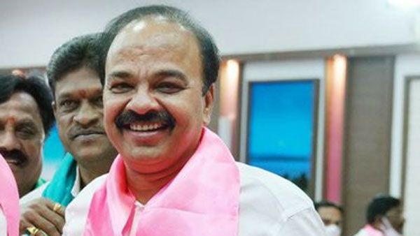 బీఆర్ఎస్ ఎంపీ రంజిత్ రెడ్డి ఫేస్‌బుక్ హ్యాక్: స్పందించవద్దంటూ ట్వీట్