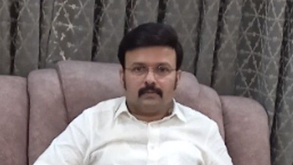 Santro Ravi: పోలీసు కొడుకు, చేసేది ఏం పని ?, రాష్ట్రాన్ని గడగడలాడించేశాడు, ఎవడు వీడు ?