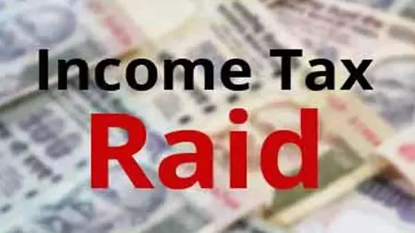 హైదరాబాద్‌లో మళ్లీ ఐటీ దాడుల కలకలం.. రంగంలోకి 50కిపైగా బృందాలు.. టార్గెట్ ఎవరంటే!!