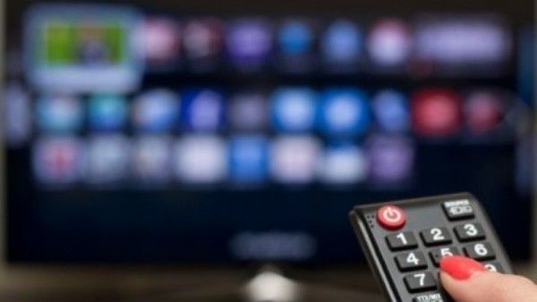 న్యూస్ ఛానళ్లకు కేంద్ర ప్రభుత్వం చెక్..!!