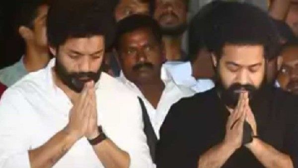 NTR: ఎన్టీఆర్‍కు నివాళులు అర్పించిన బాలకృష్ణ, జూనియర్ ఎన్టీఆర్, కల్యాణ్ రామ్..