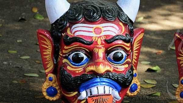 Vastu tips: నరదృష్టితో బాధపడుతున్నారా? ఈ చిన్న చిట్కాలతో నరదృష్టికి చెక్ పెట్టండి!!