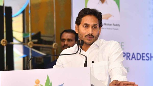 వైనాట్ 175 - విశాఖ నుంచి పాలన : మంత్రులకు సీఎం జగన్ దిశా నిర్దేశం..!?