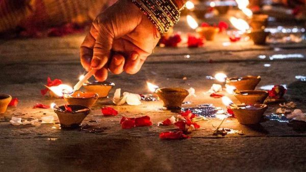 Astrology: మీరు ఏ పని చేసినా కలిసి రావడం లేదా.. అయితే దేవుడి పూజ చేయండి చాలు..!