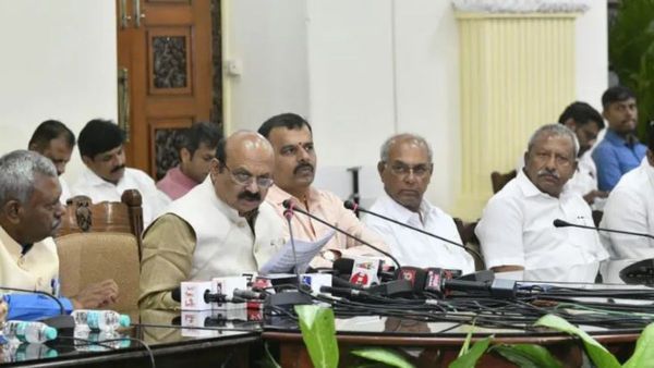 ప్రభుత్వ ప్రధాన కార్యదర్శితో చర్చలు విఫలం- రేపటి నుంచే ఉద్యోగుల నిరవధిక సమ్మె..!!