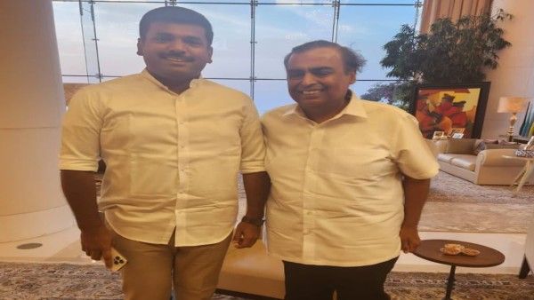 `రాజధాని విశాఖ`కు రండి: ముఖేష్ అంబానీకి మంత్రి గుడివాడ ఆహ్వానం: ఆనంద్ మహీంద్ర సహా