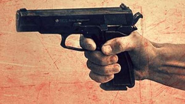 revolver: ఎస్ఐ మీద తిరగబడిన రౌడీ, నడిరోడ్డులో ఏం చేశారంటే ?, దెబ్బకు జీవితాంతం అవటివాడు!