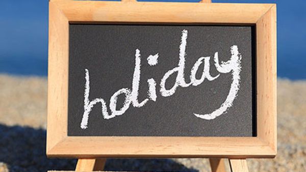 Summer Holidays: విద్యార్థులకు శుభవార్త.. ఏప్రిల్ 25 నంచి వేసవి సెలవులు..