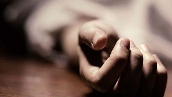 jewellery: పట్టపగలు జ్యువెలరీ షాప్ లో ఉద్యోగి దారుణ హత్య, మాస్క్, హెల్మెట్ వేసుకుని పక్కా ప్లాన్ !