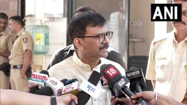 బీజేపీ-ఎంఐఎం రామ్ అండ్ శ్యామ్ జోడీ- రహస్య స్నేహంపై శివసేన ఎంపీ సంజయ్ రౌత్ విసుర్లు..