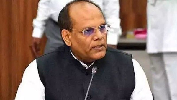 మాజీ సీఎస్ సోమేశ్ కుమార్ సంచలన నిర్ణయం - ఏపీ కేంద్రంగా..!?